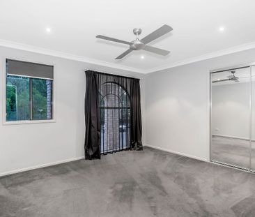 Beautiful Family Home with Outdoor Oasis! - Photo 3