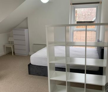 1 Bed Flat, Demesne Road, M16 - Photo 2