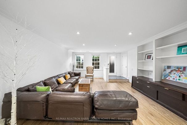 For Lease - 121 Davenport Road, Toronto, Ontario - Photo 1