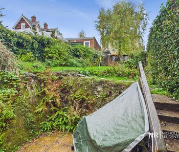 3 bedroom semi-detached house to rent - Photo 3