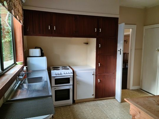 Opportunity to live on desirable Beach Road - 6 or 12 month lease options available - Photo 1