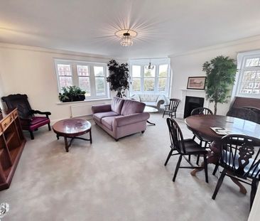 2 bedroom Flat To Let - Photo 3