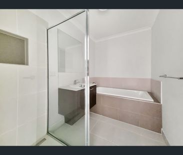 36 Ashwell Avenue, Williams Landing, Vic 3027 - Photo 3