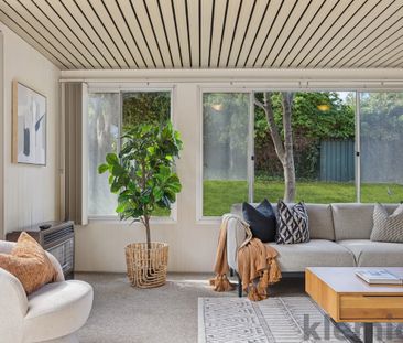 6 Waterview Crescent, O'Halloran Hill SA 5158 - House For Rent | Do... - Photo 2