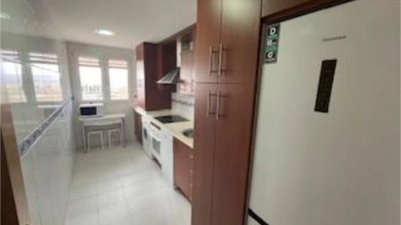 Piso de alquiler en Calle Yegen, 3, Rosaleda - Juventud - Foto 5