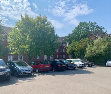 1 bedroom flat to rent - Photo 6