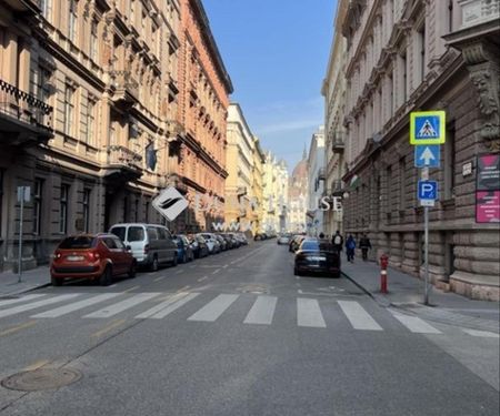 Kiadó újszerű állapotú lakás - Budapest V. kerület - Photo 2