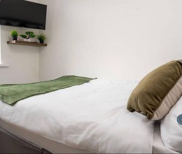 5 bedroom terraced house to rent - Photo 1