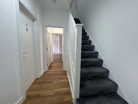 Mixed use to rent - Photo 3