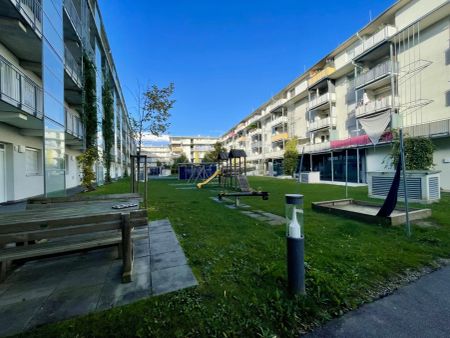 Helle 3-Zimmer-Wohnung mit großem Balkon - inkl. Tiefgarage - unbefristeter Mietvertag - Photo 3