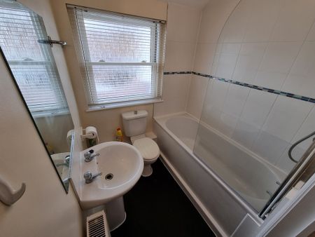 2 Bed Student Accommodation - Photo 5