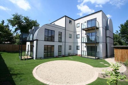 Ferndale House, Ferndale Rise, Cambridge, CB5 8ET - Photo 5