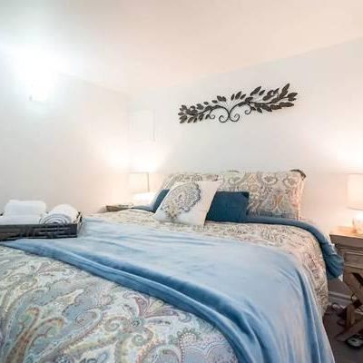 3 4 1/2 Superbe a louer Meuble complet Tout Inclus! rent station Metro Montreal Longueuil Disponible immediatement! Bienvenue! - Photo 3