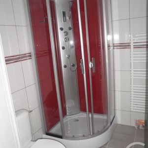 Location Appartement 1 pièce 47m² GRANVILLE 50400 - Photo 2