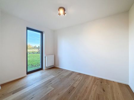 Rez-de-chaussée - à louer - Photo 2