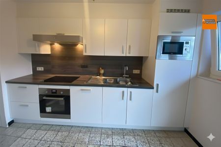 Gelijkvloers appartement met twee slaapkamers en garagebox. - Photo 5