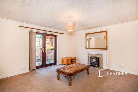 3 bedroom bungalow to rent - Photo 4