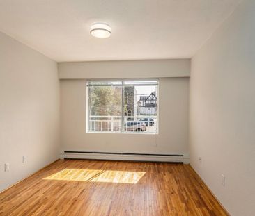 2 Bedroom - Renovated - Photo 1