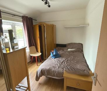 House share to rent - Photo 3
