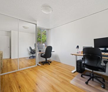 Sundrenched With Extra Large Proportions - Photo 6