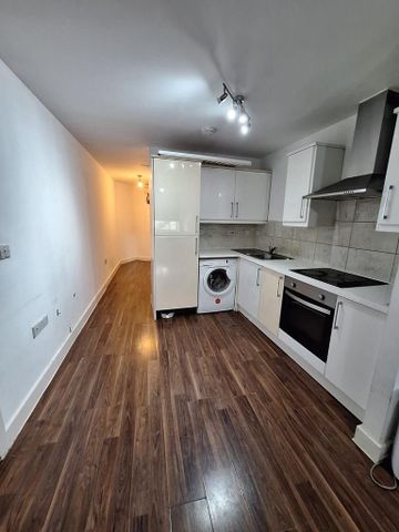 Studio to rent - Photo 3