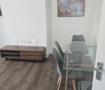 2 Bed Flat, Wembley, HA9 - Photo 4