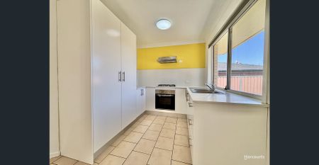 Fresh, Modern & Move-In Ready Home - Photo 4