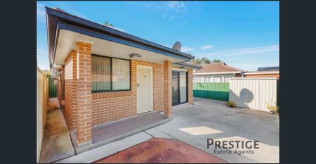 Modern Family Residence! - Photo 3