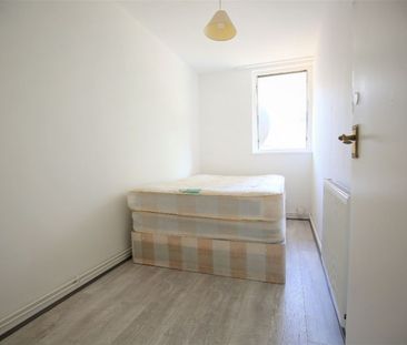 Ashbrook Road, London - Photo 5