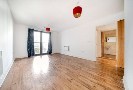 1 bedroom apartment to rent - Photo 2