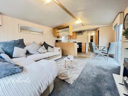 2 bedroom static caravan to rent - Photo 3