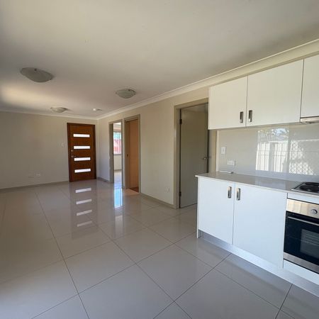 Comfortable & Convenient Living in St Marys - Photo 3