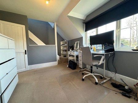 2 bedroom semi-detached house to rent - Photo 4