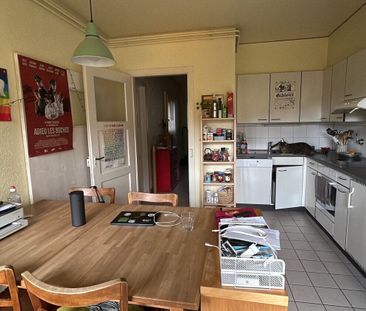 CHARMANT LOGEMENT SITUE EN BASSE-VILLE - Foto 2