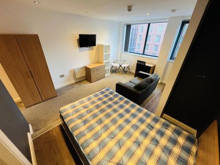 Studio to rent - Photo 2