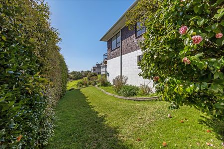 3 Bedrooms on Shanaway Rise - Photo 3