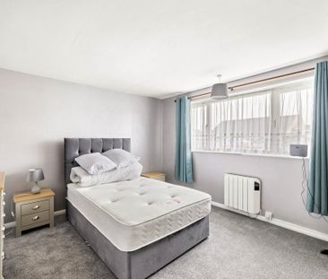 2 bedroom semi-detached bungalow to rent - Photo 6