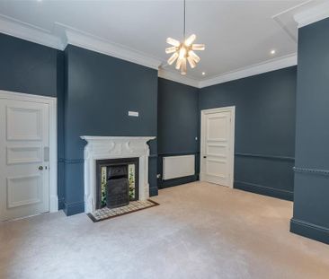 6 bedroom semi-detached house to rent - Photo 4