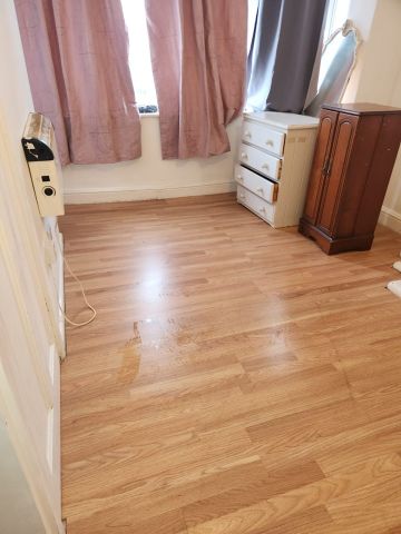 Studio Flat, Evelyn Avenue, NW9 - Photo 2