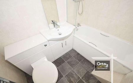 |ref: |, Bridge Road, Southampton, SO19 - Photo 4