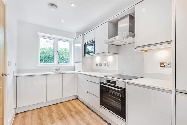 2 bedroom semi-detached house to rent - Photo 1