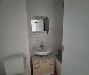 Location Appartement 1 pièce 27m² MACON 71000 - Photo 4