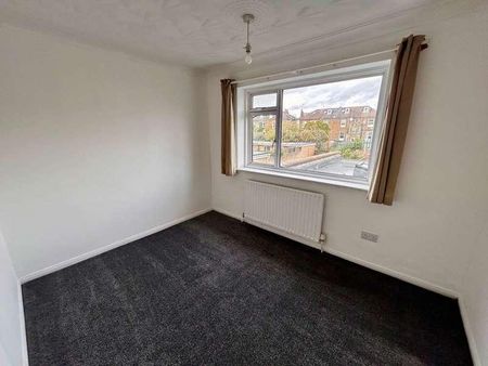 St. James's Road, Gravesend, DA11 - Photo 4