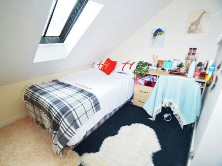 Hawthorn Terrace, Durham, DH1 - Photo 2