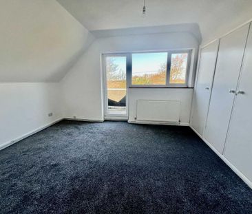 4 bedroom detached house to rent - Photo 2