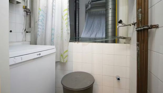 Carrer de Caballero, Barcelona, Catalonia 08014 - Photo 1