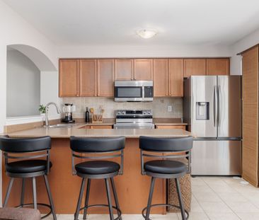 For Lease - 926 Burrows Gate, Milton, Ontario - Photo 2