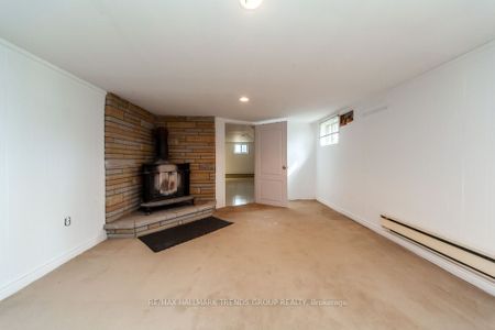 Detached Home For Lease | N8138792 - Photo 4