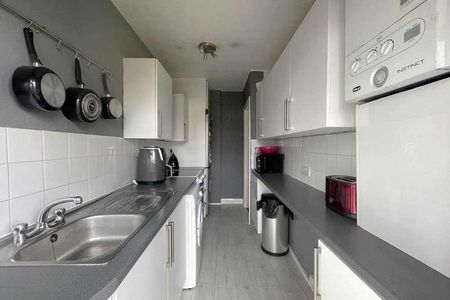 Tudor Drive, Morden, SM4 - Photo 5