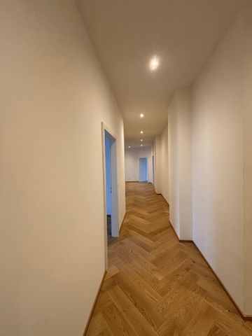 4.5 Zimmer, 182 m², 1. Stock - Photo 3